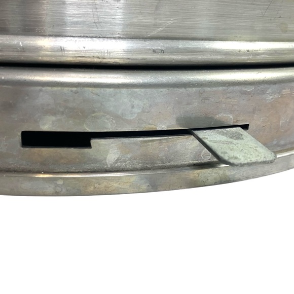 Mirro Aluminum Cake Saver Carrier Locking Lid W/ Handle Pan Vintage 60s USA Made - Picture 8 of 13